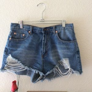 Signature 8 distressed denim shorts
